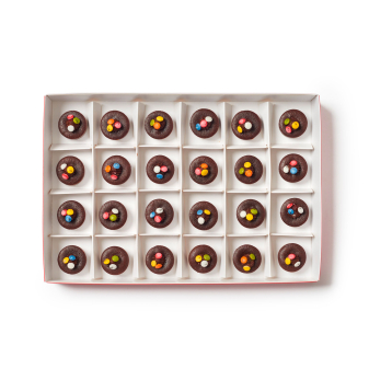 Caja de 24 pasteles de Pastelería Mallorca